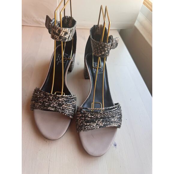 AGL  snake print  sandal with ankle strap  size 38/ Us 8 - Picture 6 of 14